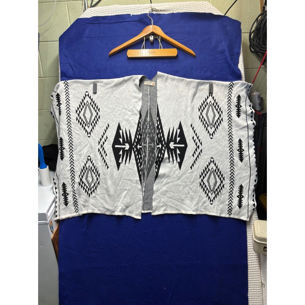 Southwestern Womens Ruff Hewn Geometric Tribal Knit Poncho Wrap OS Gray Black